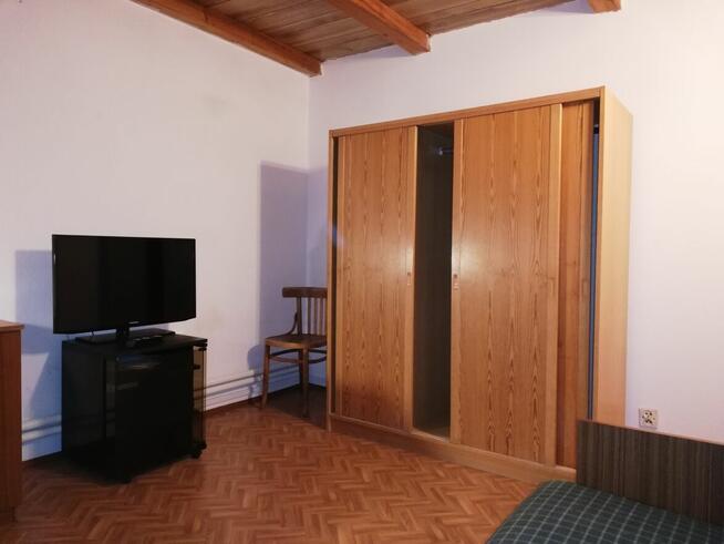 Pokój dla studentki lub pracującej kobiety