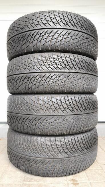 4 sztuki opony zima 235/45/19 Continental rok 2023 (OL584/OH