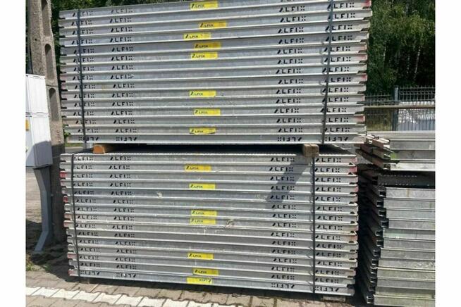 Używane oryginalne stalowe podesty Plettac 2,5m