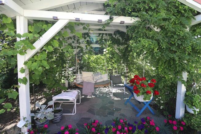 Na sprzedaż duży dom na Mazurach z pięknym ogrodem