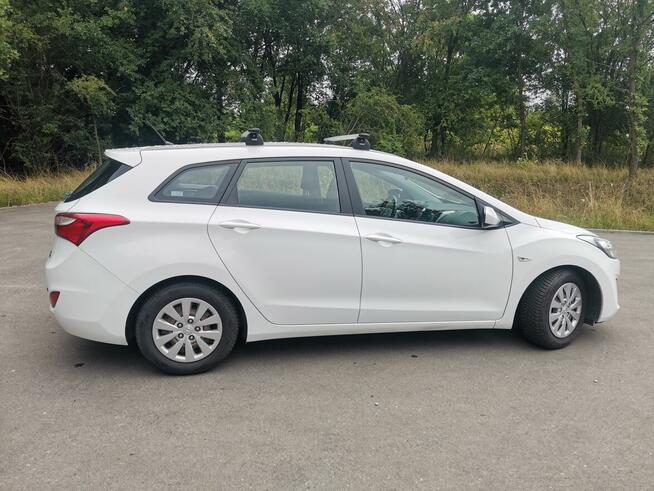 Hyundai i30 CW 1.6 CRDi 110 km kombi 2016