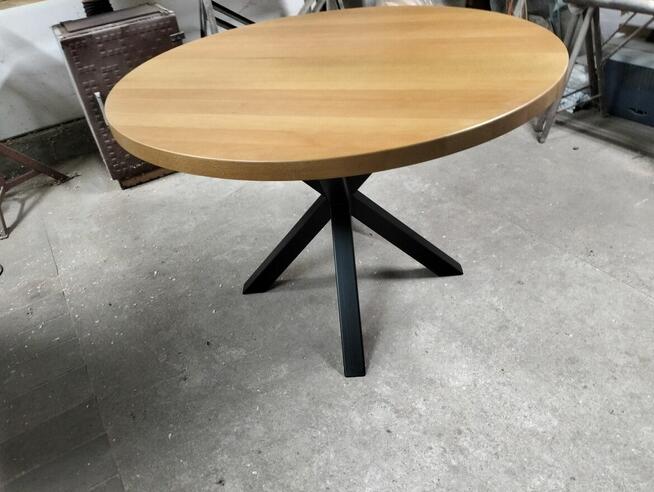 Stół do salonu i jadalni