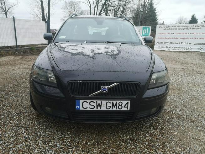 Volvo V50 2.0 diesel ładne czarne kombi na alusach Tanie Auta Fasty
