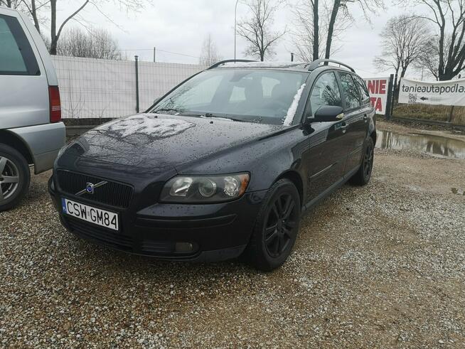 Volvo V50 2.0 diesel ładne czarne kombi na alusach Tanie Auta Fasty