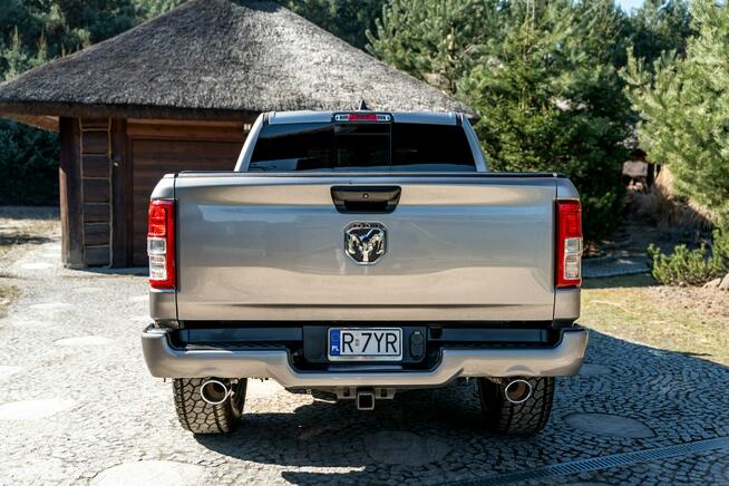 RAM 1500 HEMI 5.7 V8 / E-TORQUE / 2022r Przebieg 1600km FV / Jak NOWY / Zadbany
