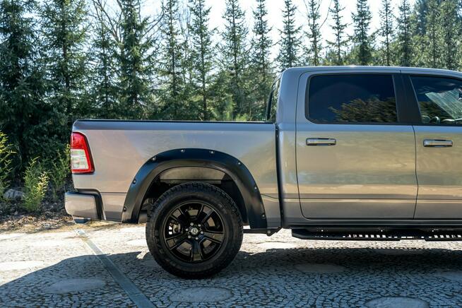 RAM 1500 HEMI 5.7 V8 / E-TORQUE / 2022r Przebieg 1600km FV / Jak NOWY / Zadbany