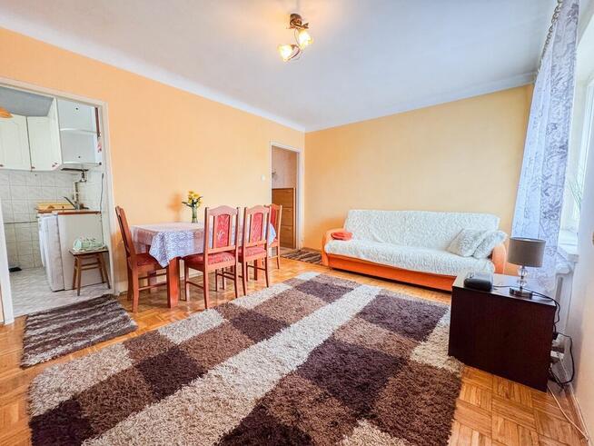 Na sprzedaż kawalerka 25 m² – wysoki parter