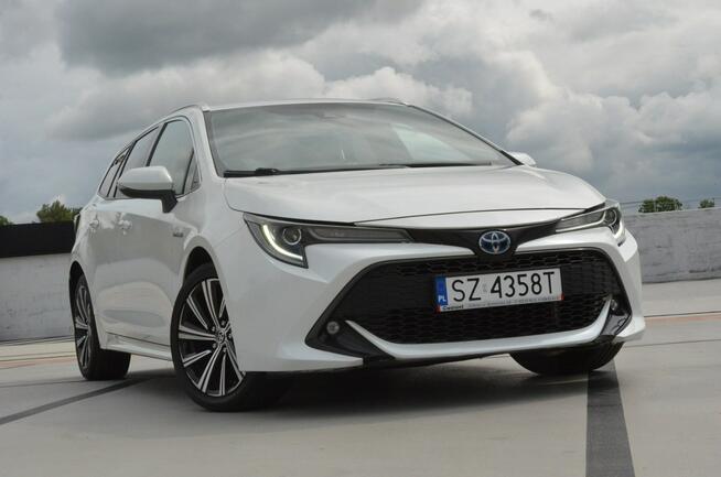 Toyota Corolla 1.8i 122 KM aut. Design Hybrid GR Sport/Navi PL/ LEDy/ Kamera/ Grzania