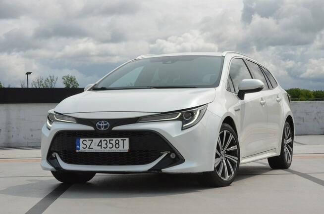 Toyota Corolla 1.8i 122 KM aut. Design Hybrid GR Sport/Navi PL/ LEDy/ Kamera/ Grzania