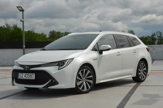 Toyota Corolla 1.8i 122 KM aut. Design Hybrid GR Sport/Navi PL/ LEDy/ Kamera/ Grzania