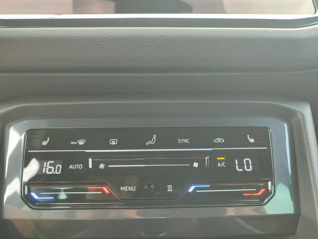 Volkswagen Tiguan Krajowy fv23 4x4 kamery 360