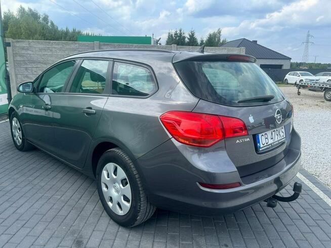 Opel Astra Wersja Sports Tourer