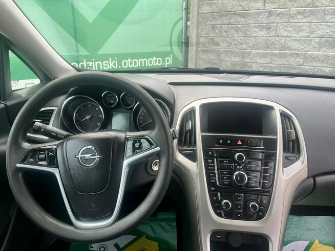 Opel Astra Wersja Sports Tourer