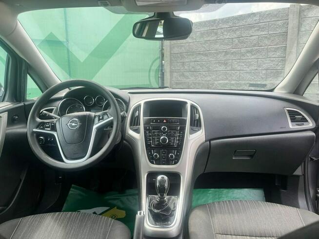 Opel Astra Wersja Sports Tourer