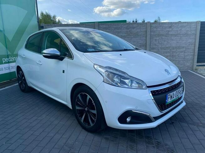 Peugeot 208 szklany dach ,kamera ,nawigacja.