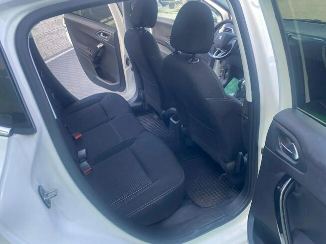 Peugeot 208 szklany dach ,kamera ,nawigacja.