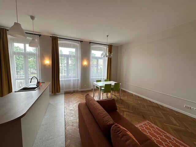 Klimatyczne mieszkanie dla singla lub pary