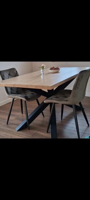 Stół do salonu i jadalni