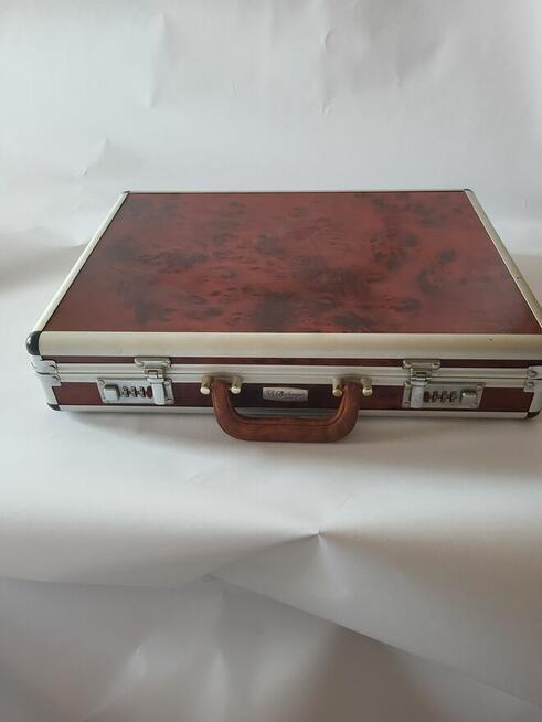 Wieloelementowy zestaw do grilla