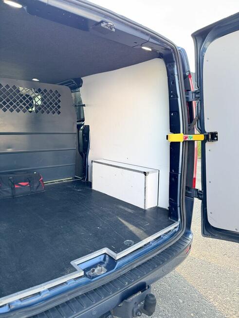 Ford Transit Custom 320 L1H1 LKW VA Autm Sport
