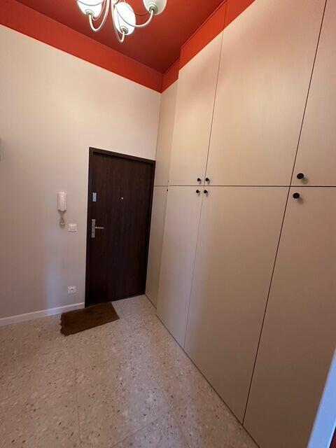 Klimatyczne mieszkanie dla singla lub pary