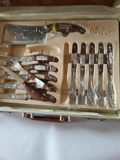 Wieloelementowy zestaw do grilla