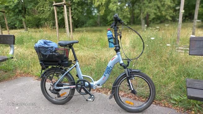 Używany rower elektryczny.Stan b.dobry.Rama aluminiowa ,koła