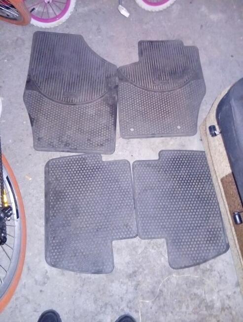 Fotele tylne do peugeot 307 SW