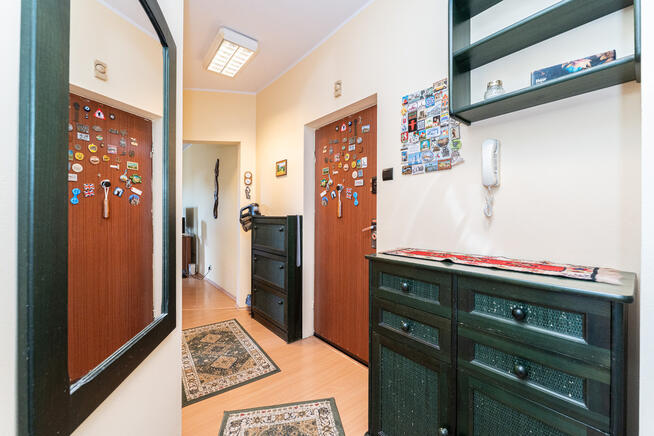 Okazja! Przytulne dwa pokoje niedaleko metra