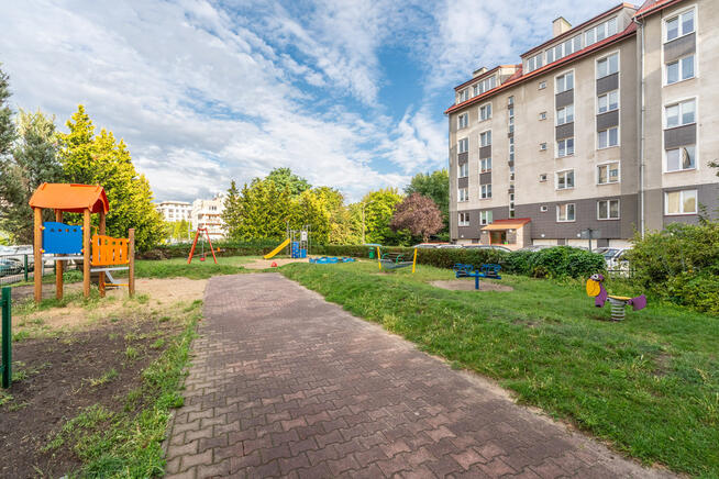 Okazja! Przytulne dwa pokoje niedaleko metra