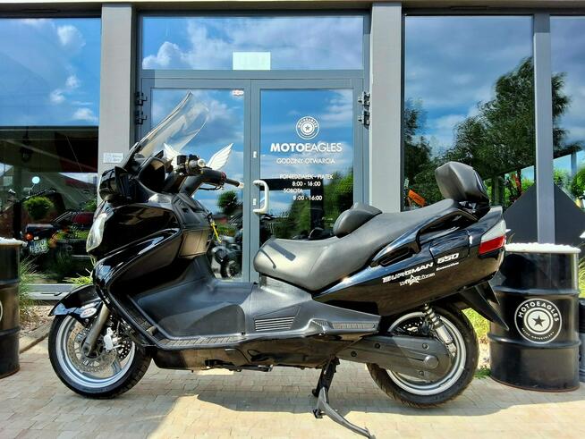 Suzuki Burgman Bezwypadkowy,ładny,opłacony,czysty ABS,EXECUTIVE lift Raty