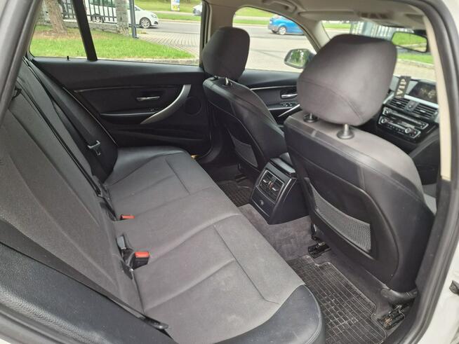 BMW F30 Sport Line 320d 210KM