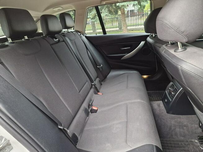 BMW F30 Sport Line 320d 210KM