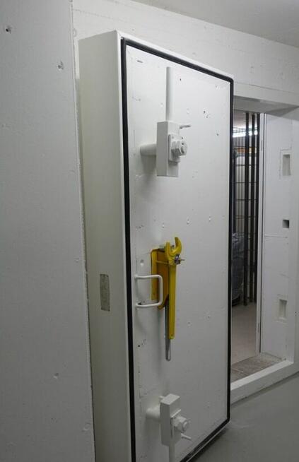 Skrytki na wynajem boxy wynajem ,magazyny wynajem ,schowki