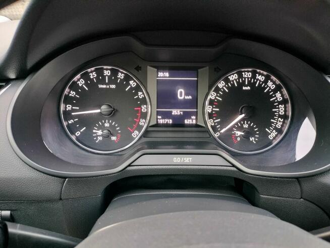 ZADBANA SKODA OCTAVIA III KOMBI 1.6TDI 110KM