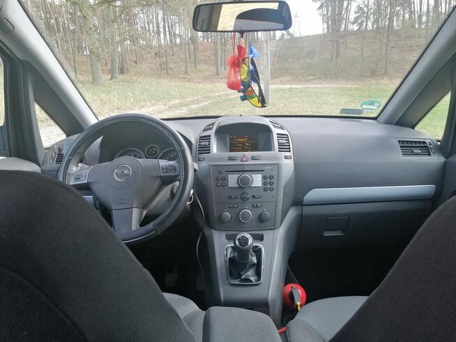 Opel zafira b 1.6 benzyna