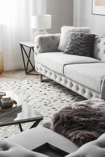 Sofa Jasnobeżowa dla 3 osób