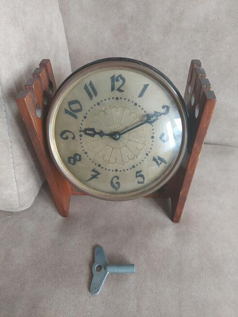 Zegar Zabytkowy Becha w drewnianej obudowie
