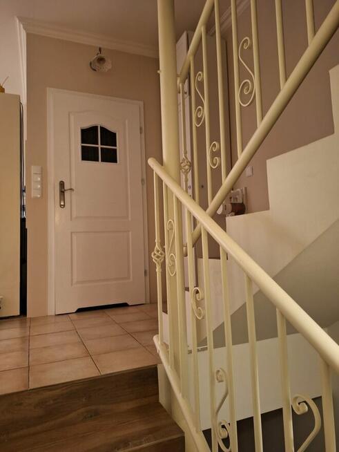 Dom z garażem blisko morza