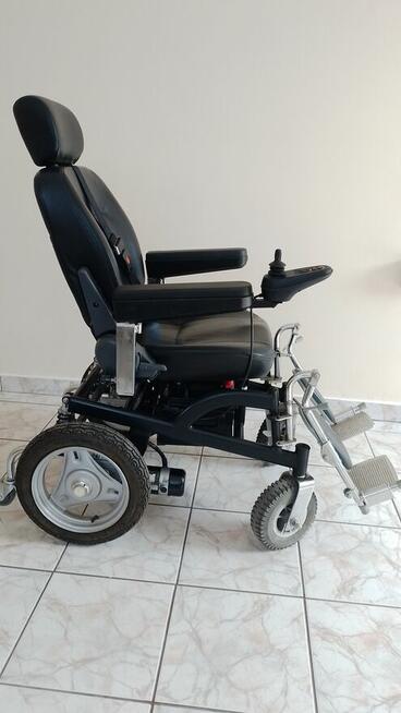 Wózek inwalidzki elektryczny