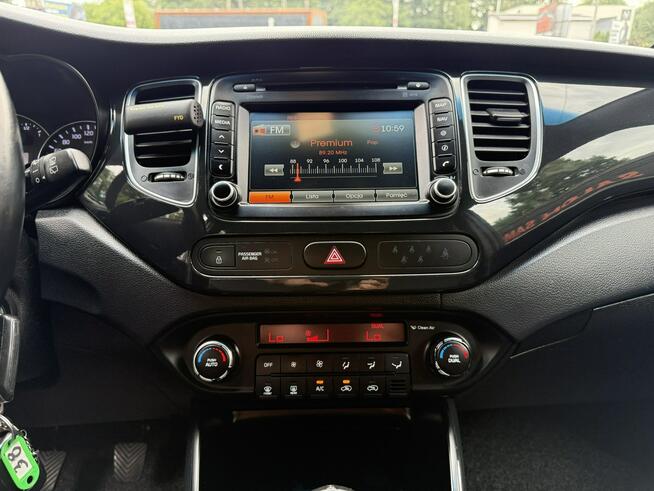 Kia Carens 7-osobowy. Kamera . Nawigacja . Panorama dach