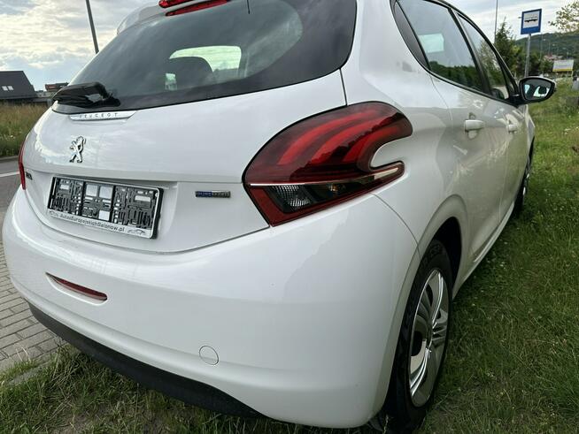 Peugeot 208 Benzyna, tempomat, radio dotykowe ,nawigacja, isofix, ESP, import