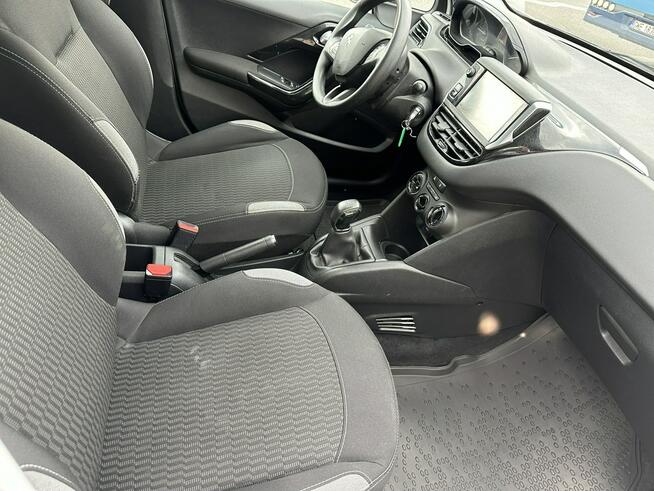 Peugeot 208 Benzyna, tempomat, radio dotykowe ,nawigacja, isofix, ESP, import