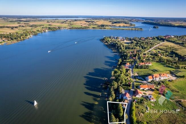 Stare Sady, dom z linią brzegową jeziora Tałty