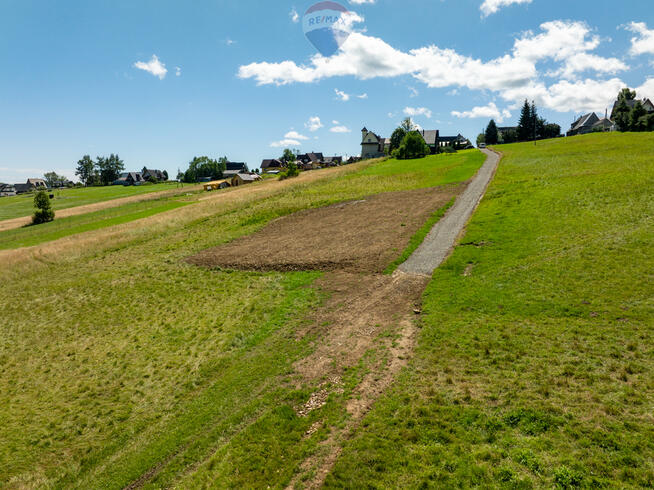 Działka budowlana Leszczyny 1073m2