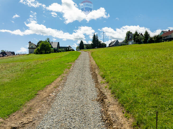 Działka budowlana Leszczyny 1074m2