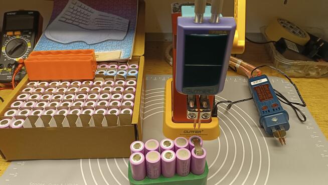 Naprawa baterii od skuterów, hulajnóg, i elektronarzędzi