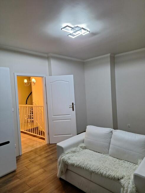 Dom z garażem blisko morza