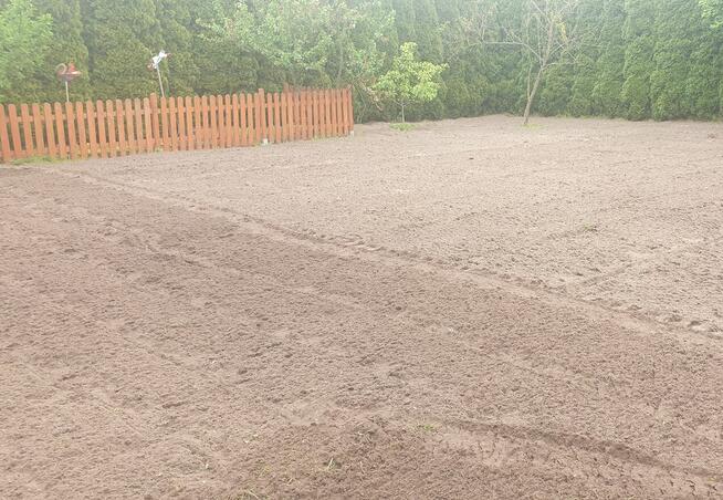 Równiarka * Niwelator * Łata