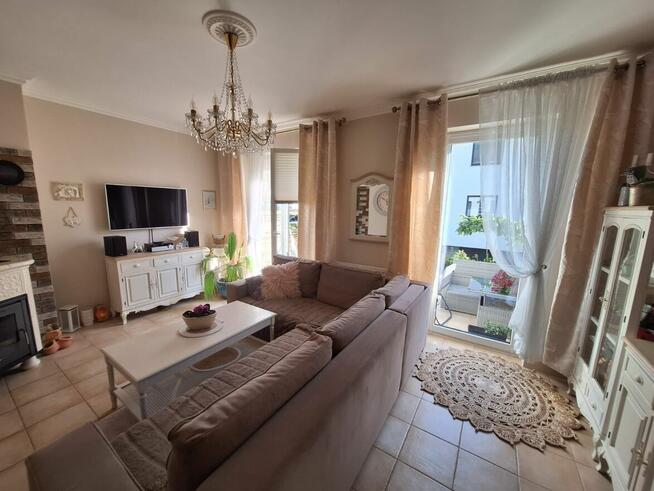 Dom z garażem blisko morza